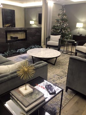 abstract rug in modern living room