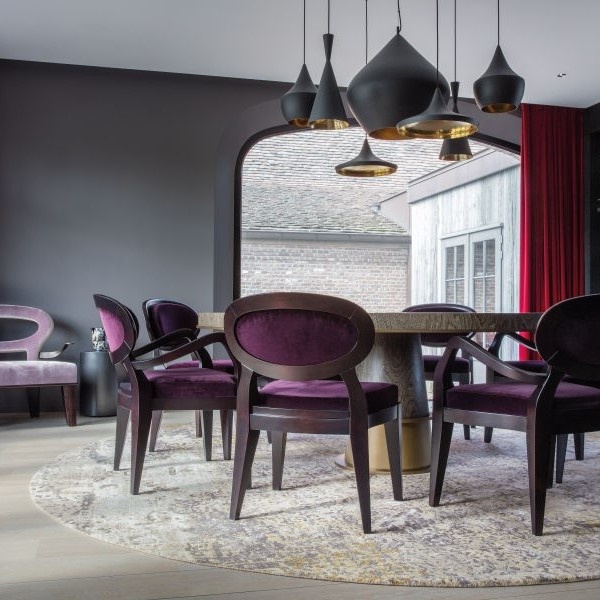 Transitional luxury rug